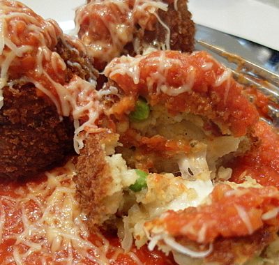 Pea and Bacon Arancini | Deep-Fried Risotto Balls | #tbtfood