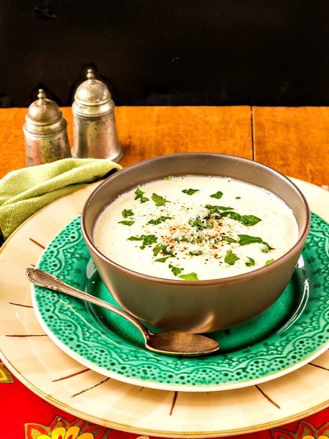cropped-a-cream-of-cauliflower-soup-with-browned-butter.jpg