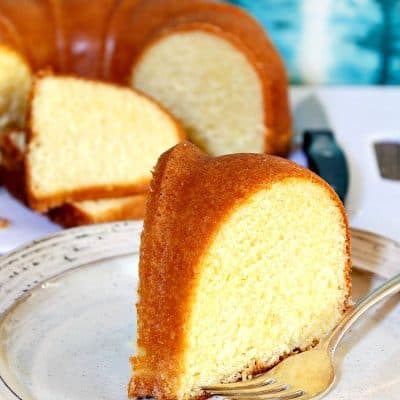 Lemon Corn Buttermilk Pound Cake | The Best Summer Pound Cake