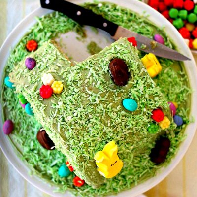 Cute and Easy Easter Bunny Hill Cake