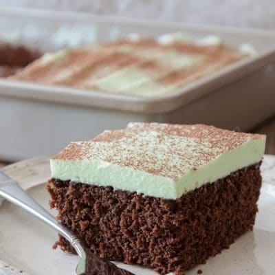 Easy Mint Chocolate Sheetcake Recipe